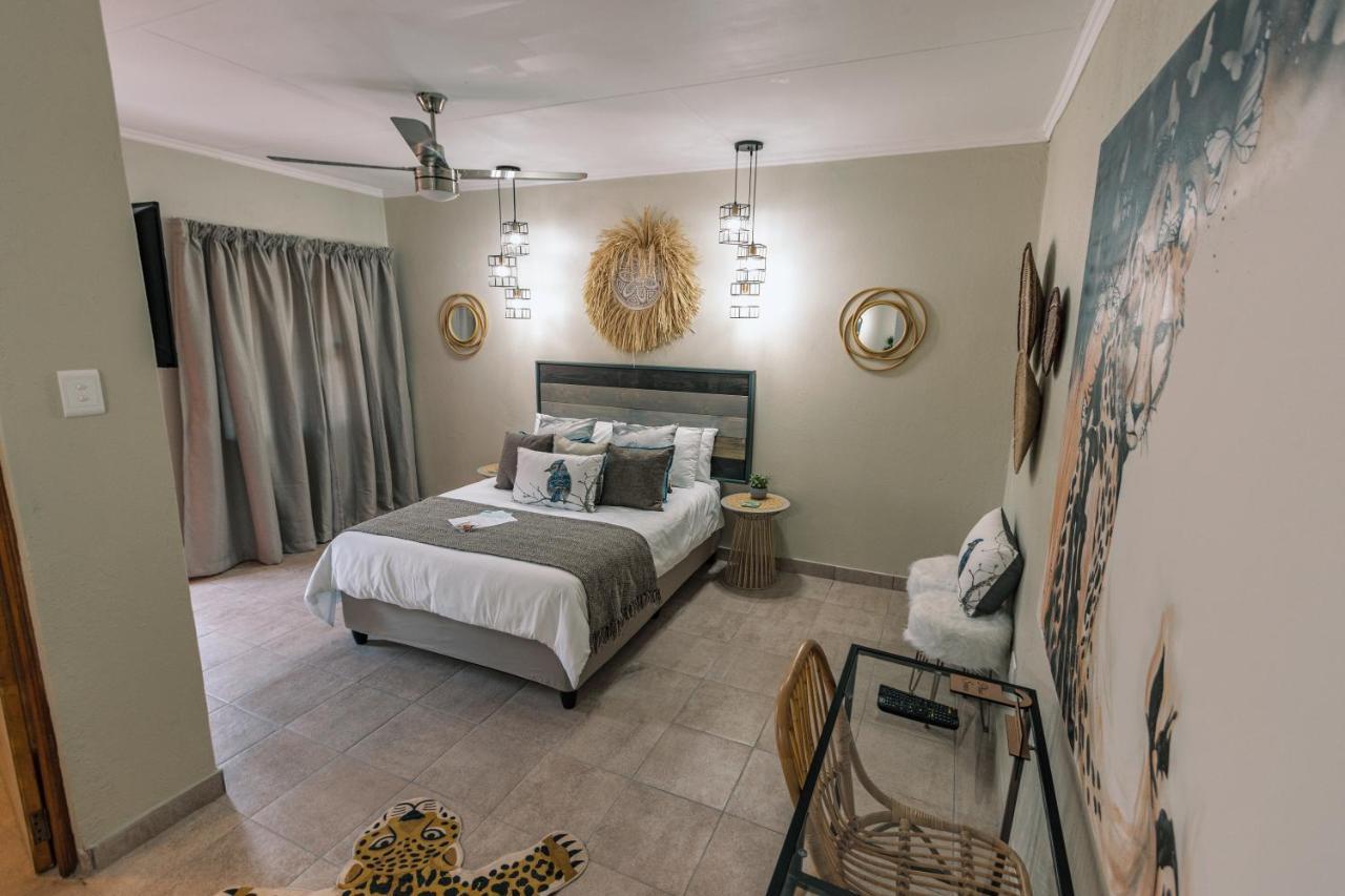 Pumbaa Wildlife Park & Accommodation Mbombela Buitenkant foto