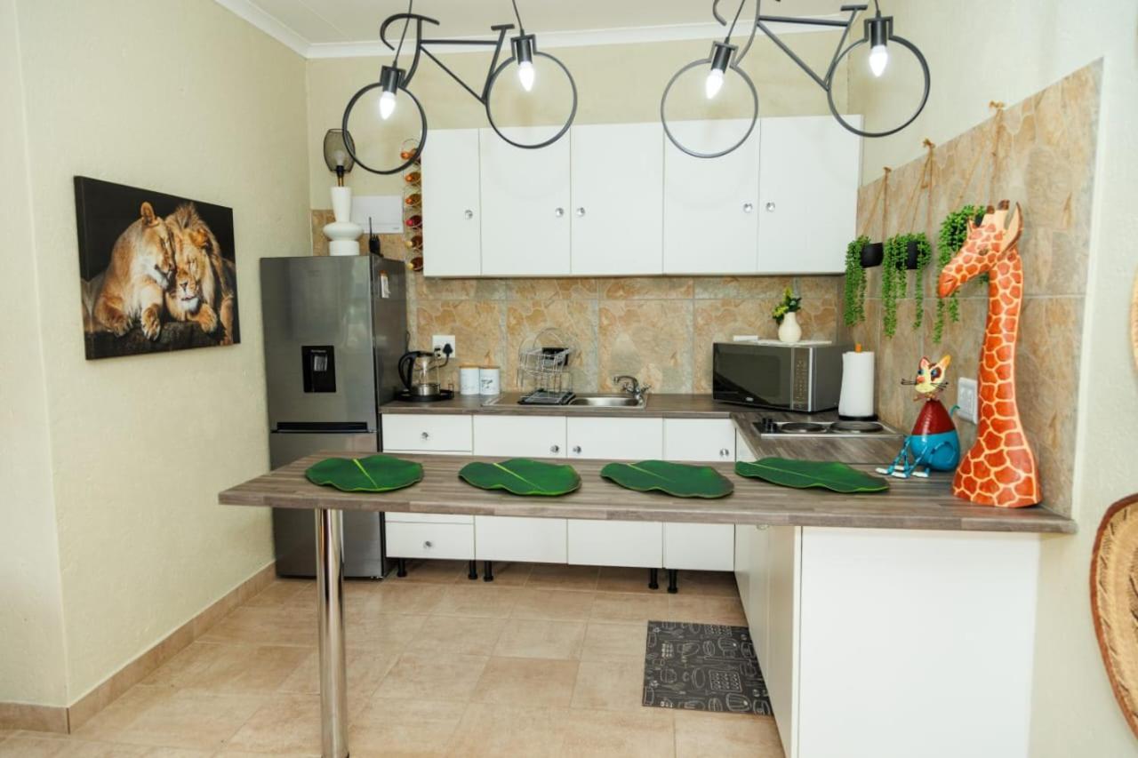 Pumbaa Wildlife Park & Accommodation Mbombela Buitenkant foto