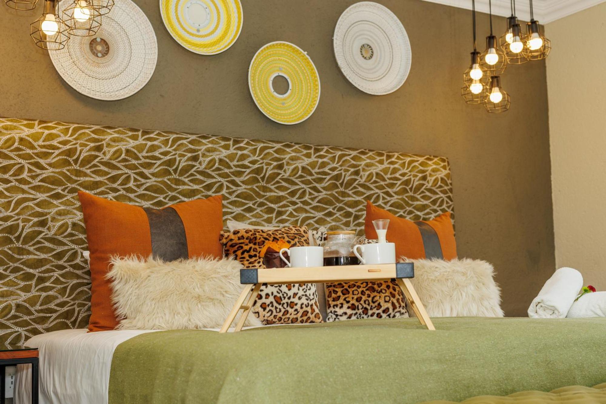 Pumbaa Wildlife Park & Accommodation Mbombela Buitenkant foto