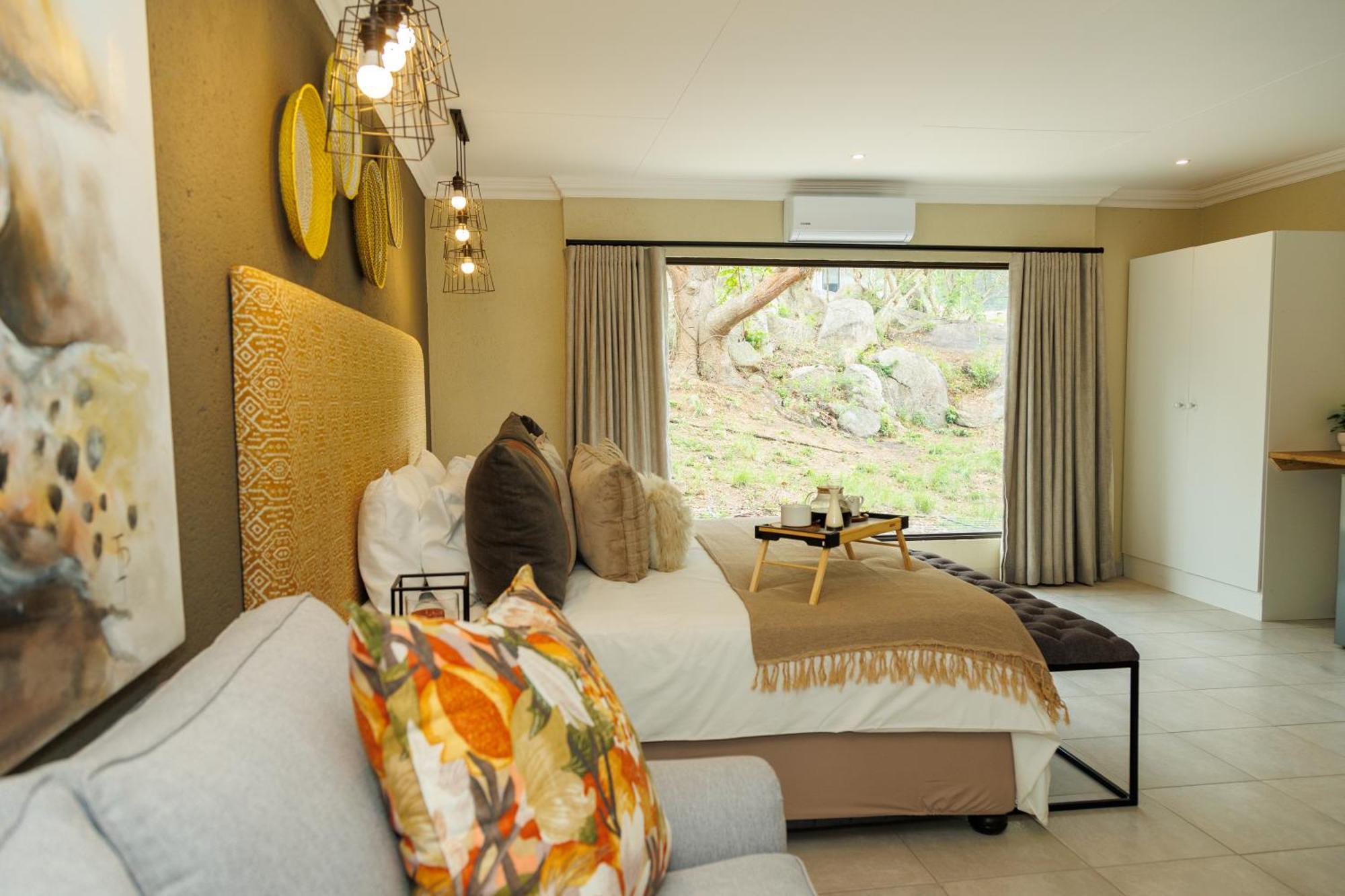 Pumbaa Wildlife Park & Accommodation Mbombela Buitenkant foto